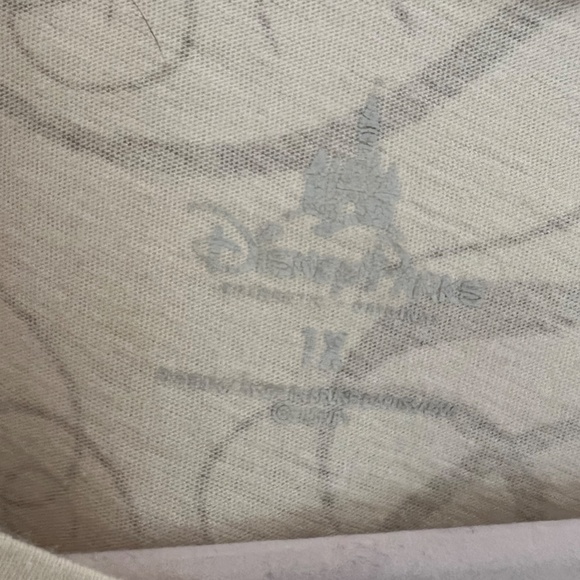 Disney Pirates of the Caribbean T-shirt (women's) - Picture 7 of 8